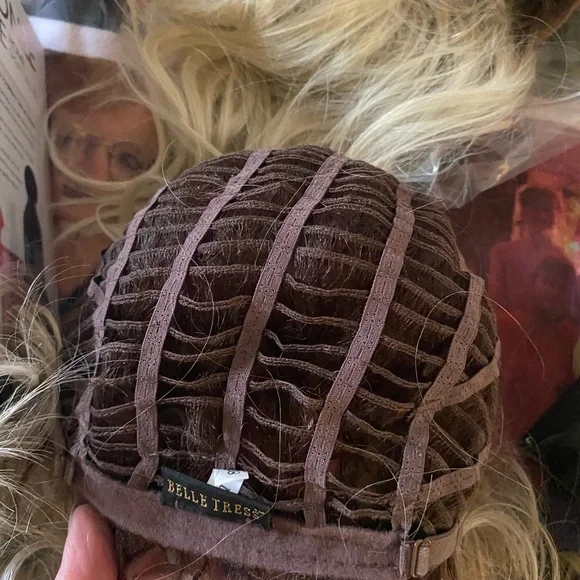 Belle Tress wig - Picture 7 of 8